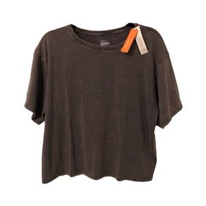 🆕 NWT Gray Loose Fitting Cropped Tee